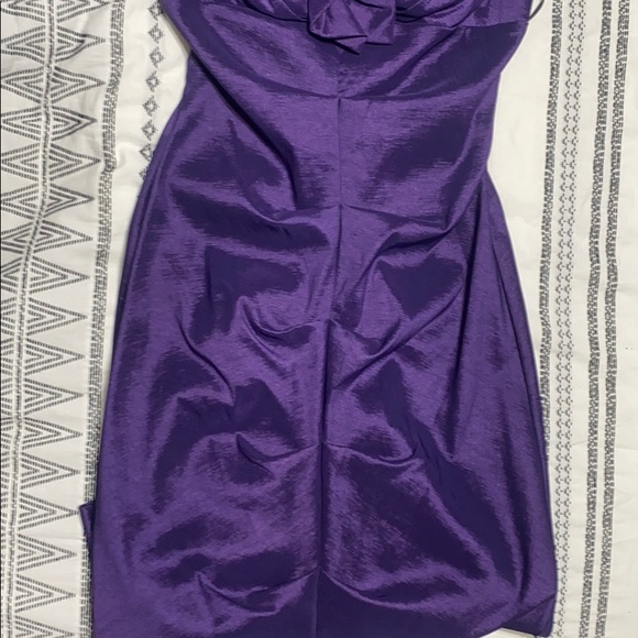 Cocktail dress shoulder detail - Picture 3 of 4